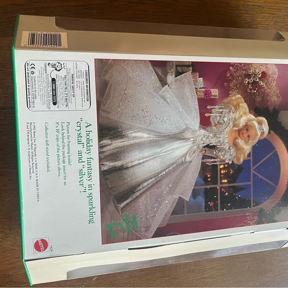NIB Barbie Special Edition Doll 1992 in Silver Sparkling Gown - Picture 2 of 8